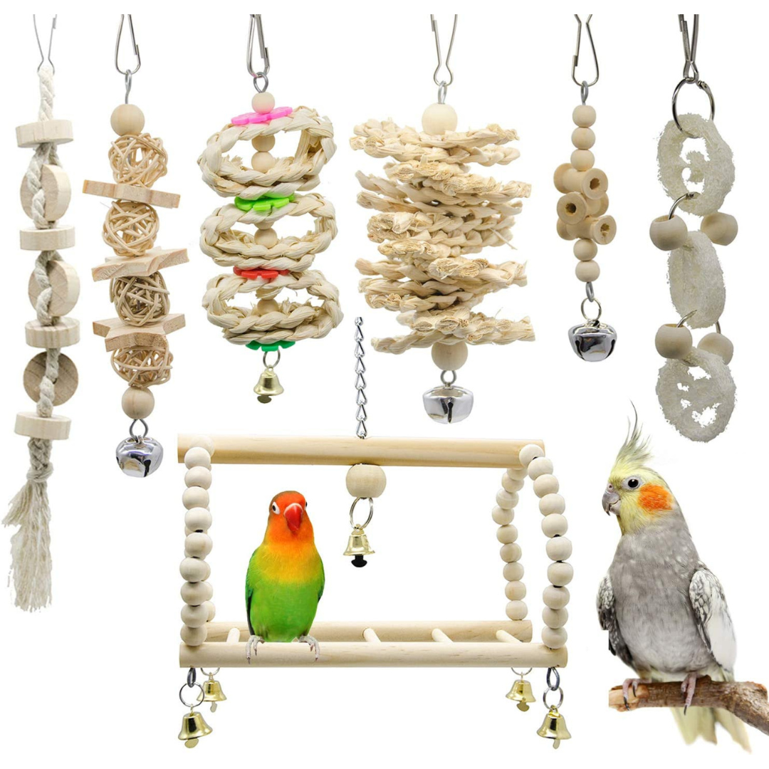 Top 3 Toys for Lovebirds that Will Keep Them Entertained